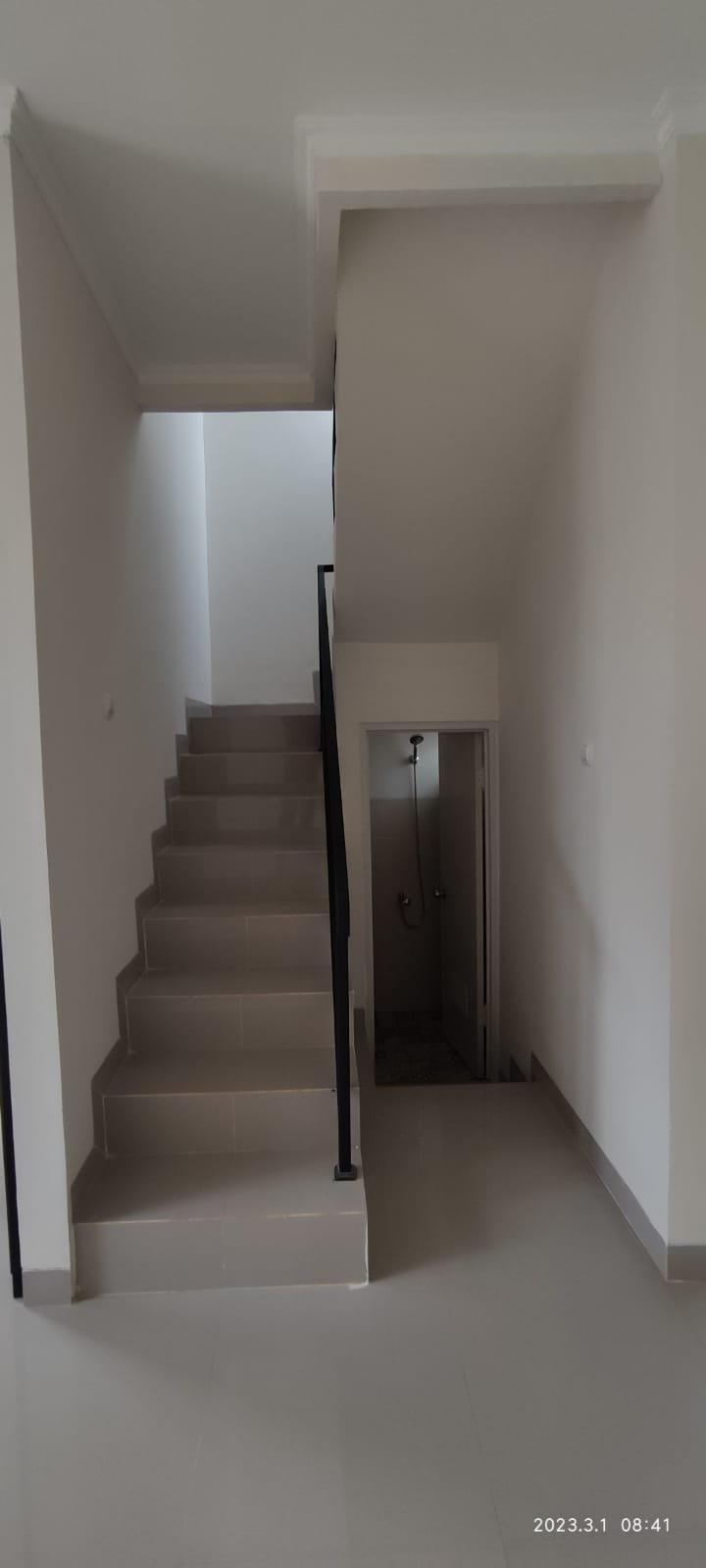 Dijual Rumah Asri 2 Lantai Dekat Taman Kota di BSD Serpong, Tangerang Selatan - 10