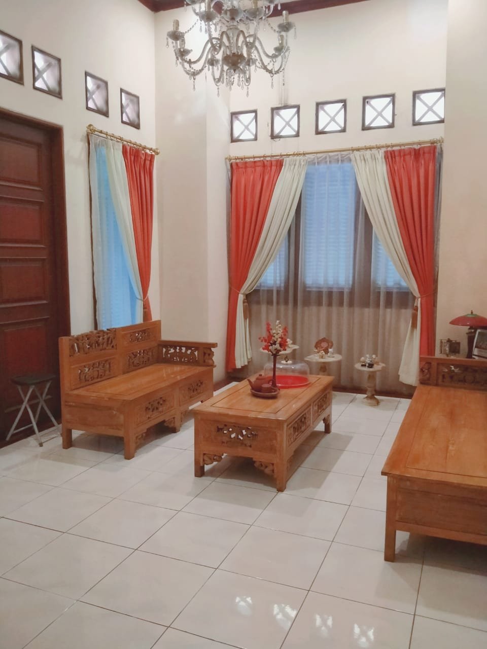 Dijual Rumah Mewah Murah Semi Furnished di Komplek Kranggan Permai Cibubur - 3