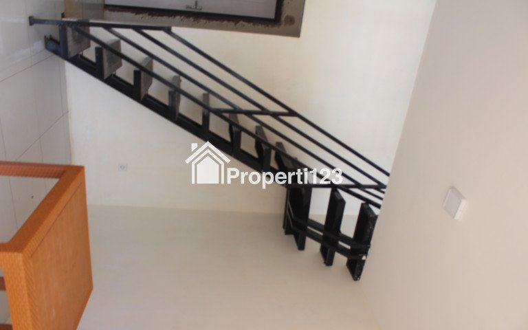Harga Normal Kayak Harga Cuci Gudang! Rumah Baru di Rawakalong - 2