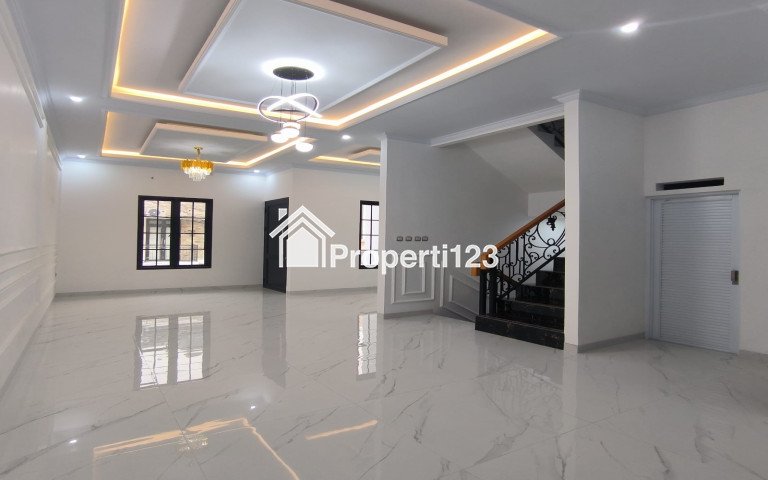 Dijual Rumah Cluster Dekat Stasiun Lenteng Agung Jagakarsa Jakarta Selatan - 4
