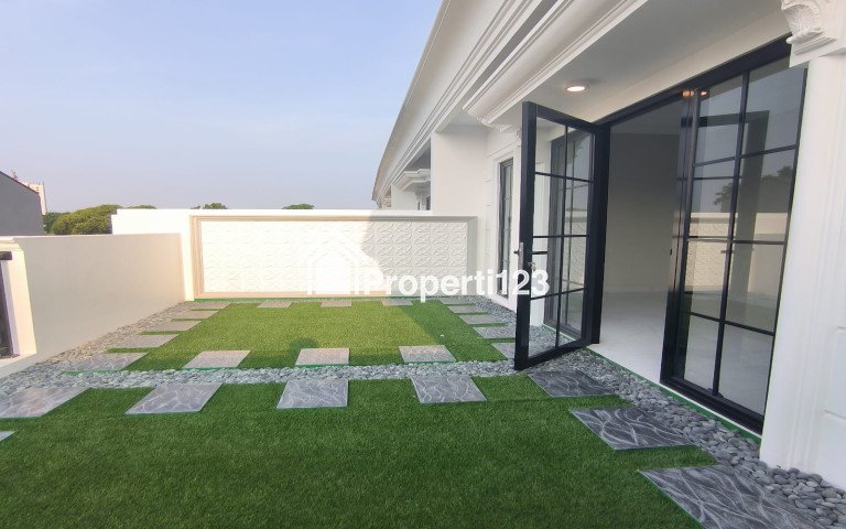 Dijual Rumah Baru Classic Modern Dekat Transmart Cilandak KKO Jakarta Selatan - 5