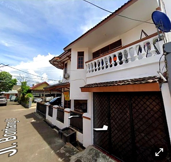 Di Jual cepat BU Rumah 2 lantai - 16