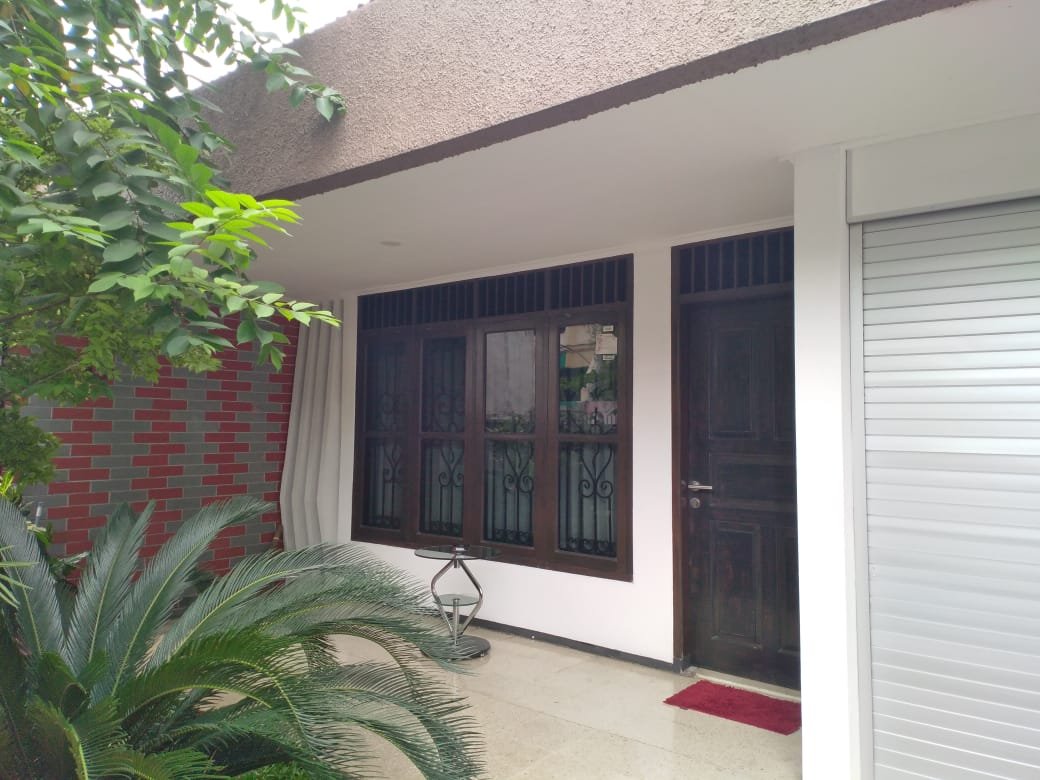 Dijual Murah Rumah di Jln Kebon Baru Asem Baris Tebet JakSel - 2