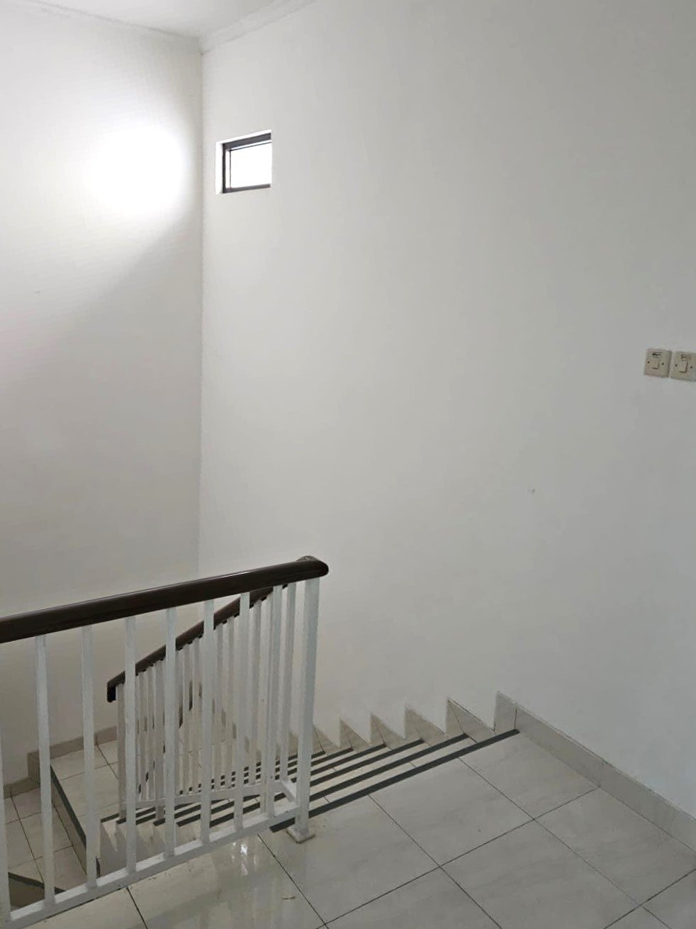 Dijual Rumah Full Renovasi Cluster Harmoni Harapan Indah Bekasi - 16