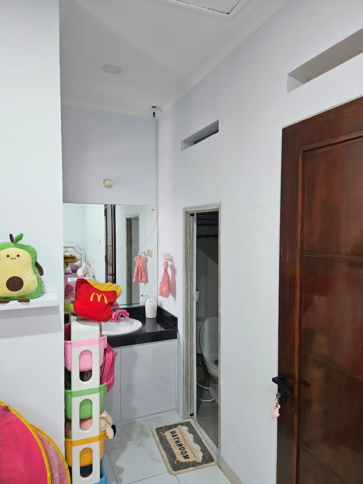 Dijual Rumah Full Renovasi Cluster Harmoni Harapan Indah Bekasi - 24