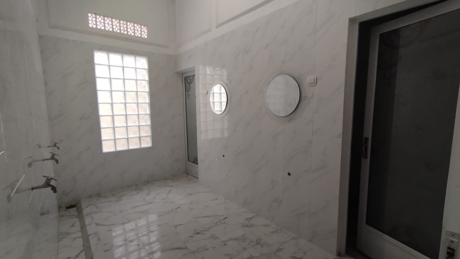 DIJUAL RUMAH DAN GEDUNG PESANTREN - 48