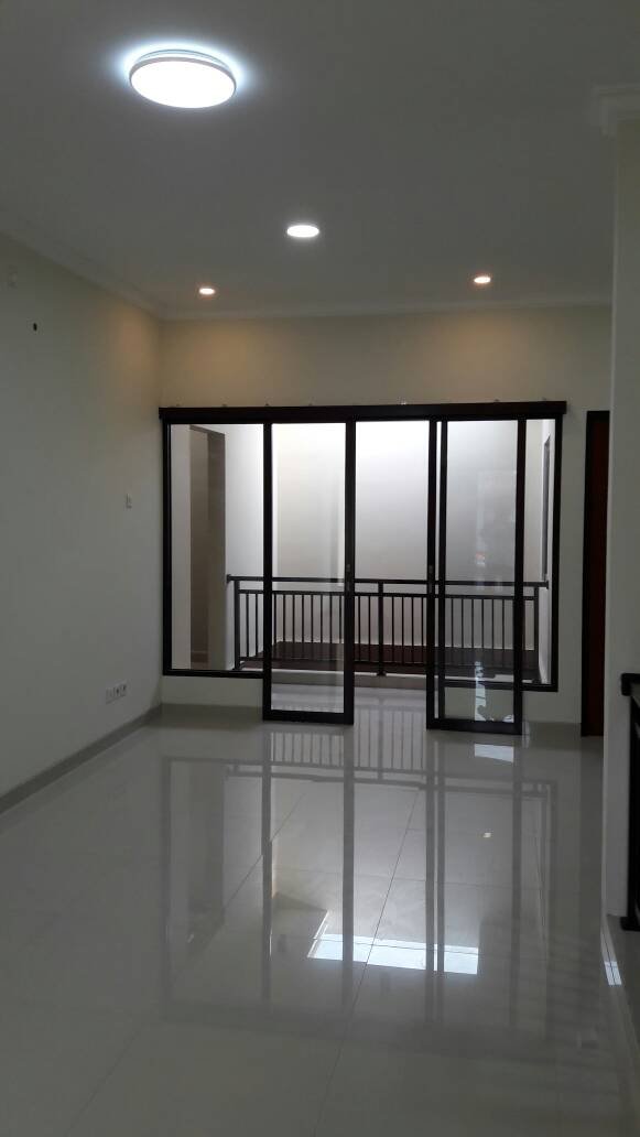 Dijual  Murah Rumah Baru di Jln Tebet Barat Jakarta Selatan - 6