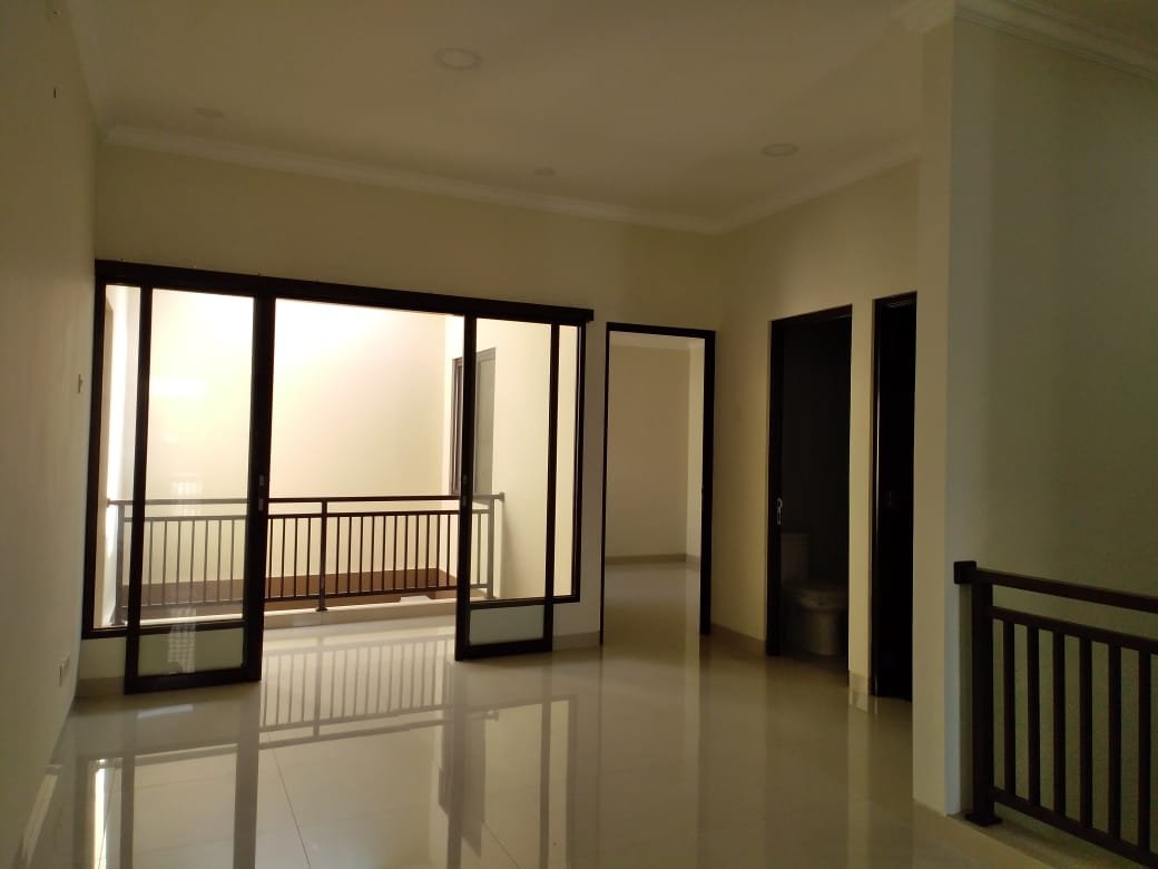 Dijual  Murah Rumah Baru di Jln Tebet Barat Jakarta Selatan - 5