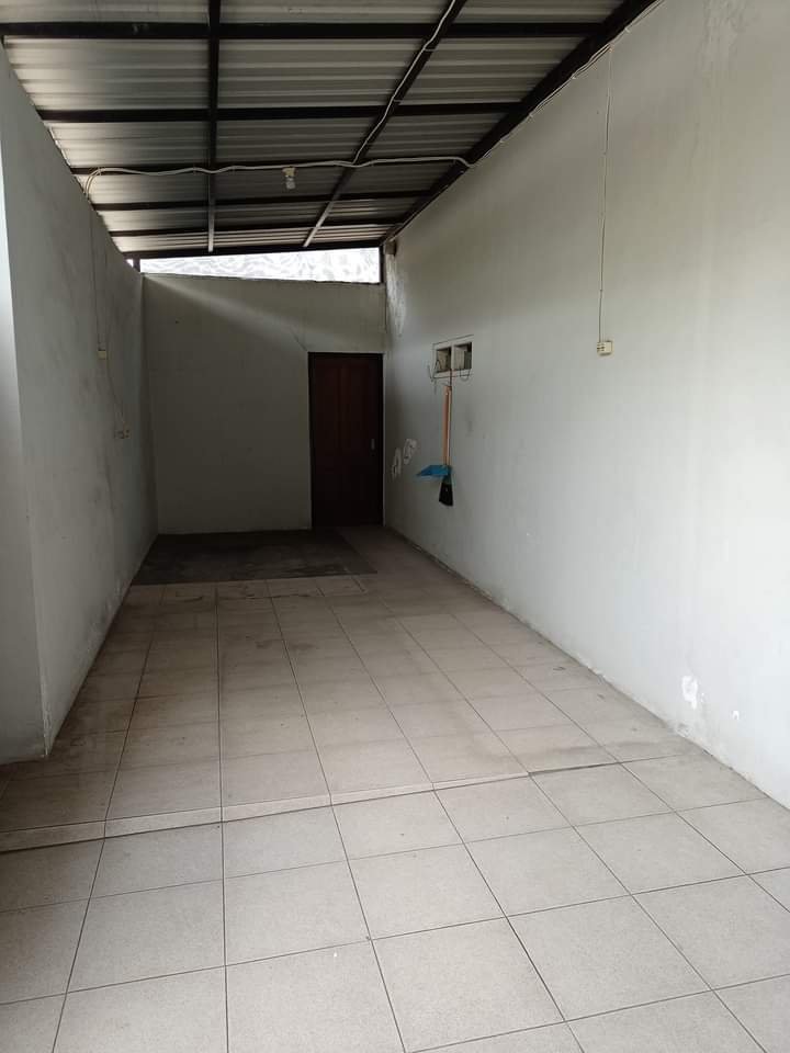 Dijual Murah rumah Hook di Wiguna Selatan, Surabaya - 4