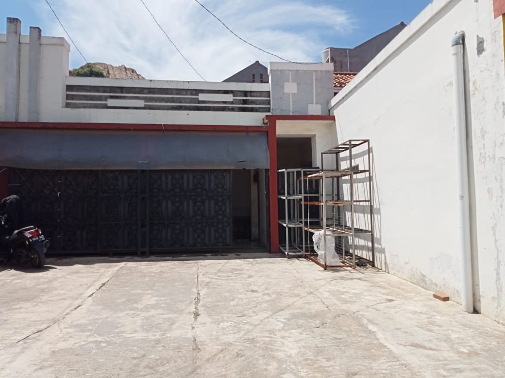 Dijual Rumah Pinggir Jalan Raya Kutawaringin Jelegong Bandung - 4