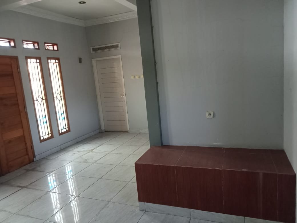 Dijual Rumah Pinggir Jalan Raya Kutawaringin Jelegong Bandung - 12