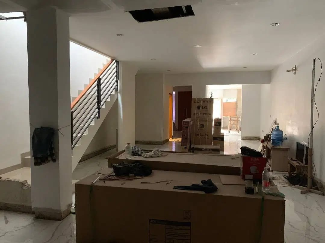 Rumah Mewah Termurah dekat Mall Gandaria City, Jakarta Selatan Hanya 6,9 Milyar - 2