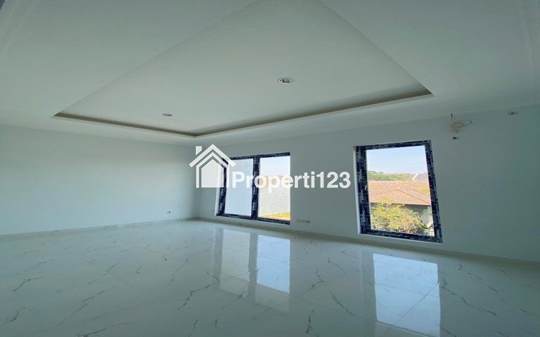 rumah new gress 2 lantai bukit palma north west lake citraland - 1