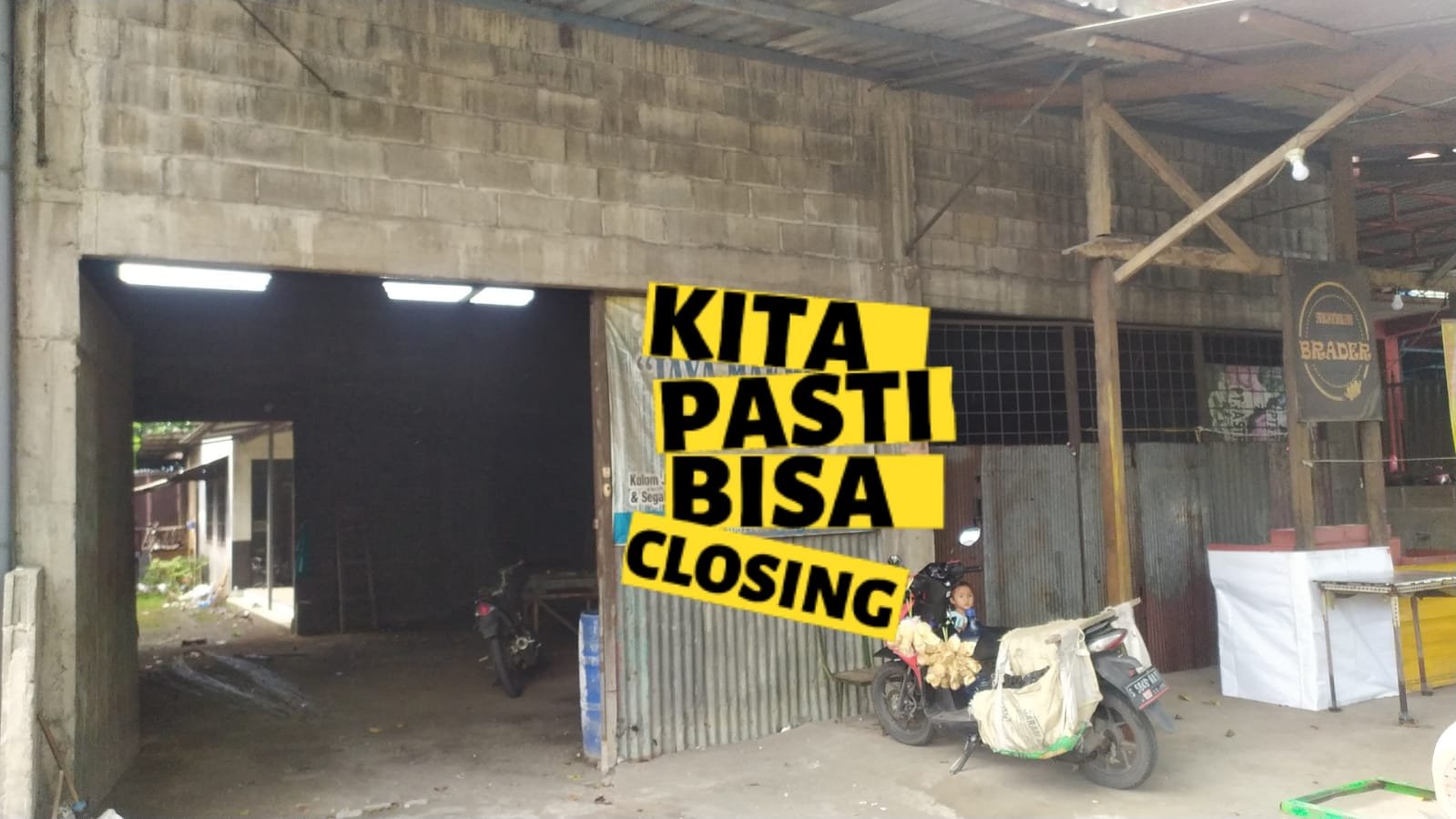 Bangunan Toko & Gudang + Rumah Tinggal  Lokasi Nol Jalan Raya Kembang Ringgit Pungging Mojokerto - 2