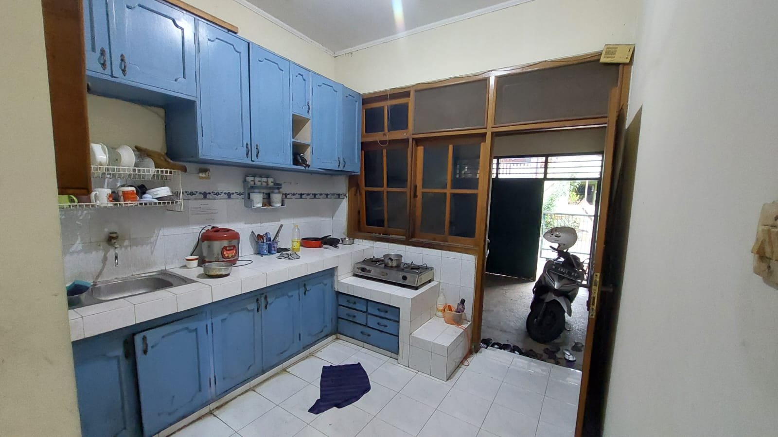 Jual Rumah Siap Huni Ketintang Timur, Surabaya - 2