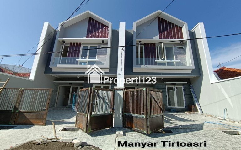 Jual 2 Unit Rumah Gress Scandinavian Style, Manyar Tirtosari Surabaya - 2