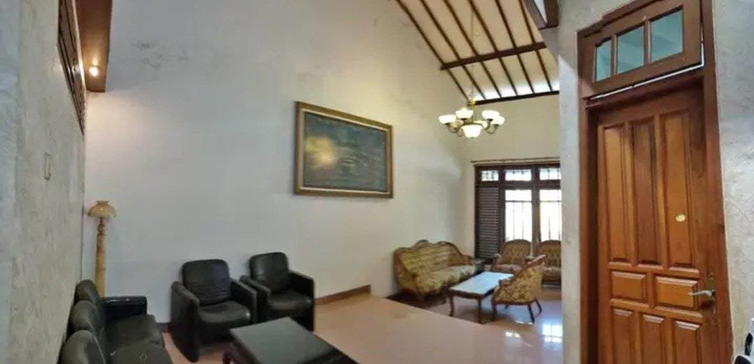 Jual Rumah Full Jati , Full Furnished, Perum Tanjung Permai Klampis Semolowaru Surabaya - 2