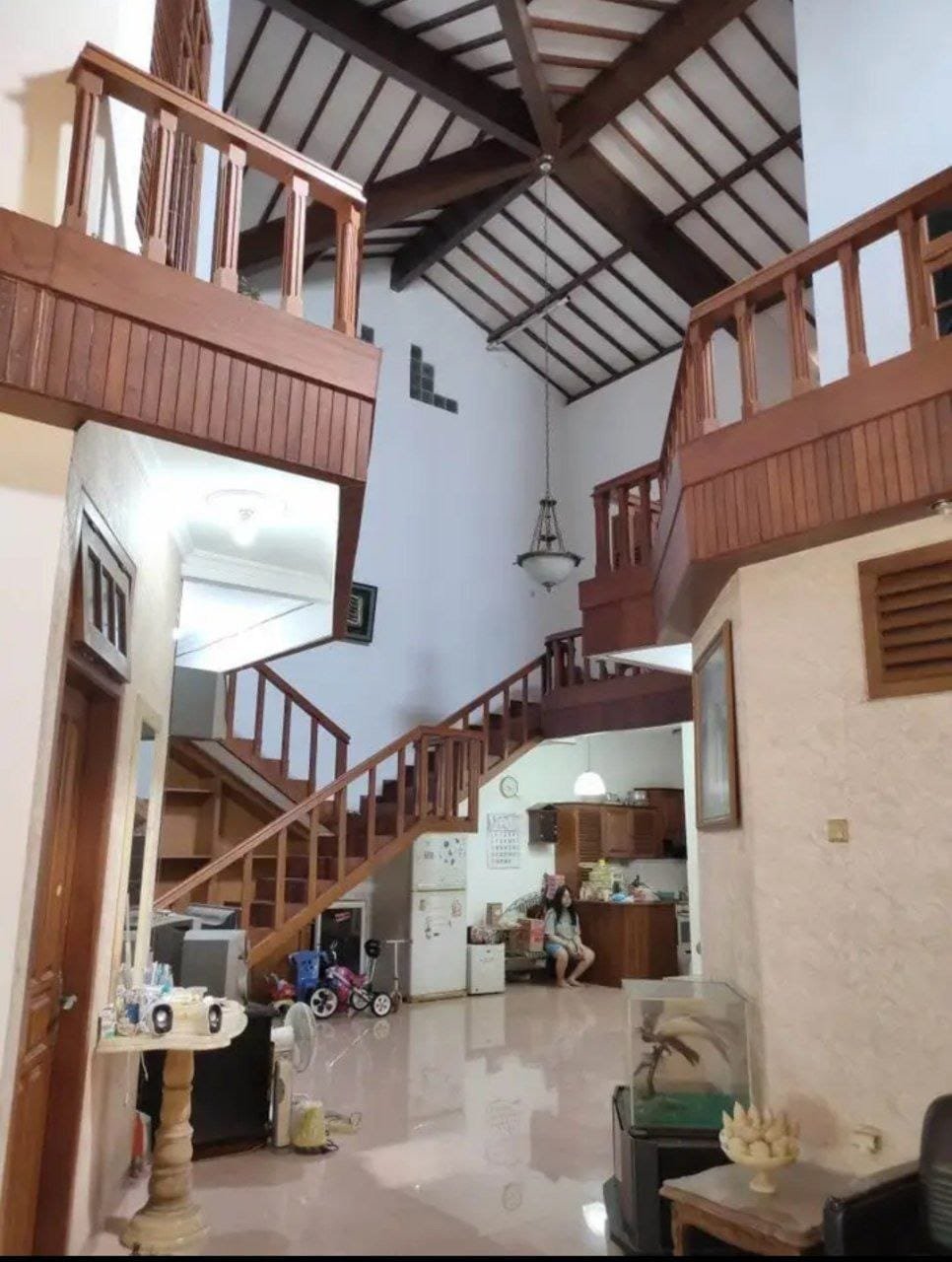 Jual Rumah Full Jati , Full Furnished, Perum Tanjung Permai Klampis Semolowaru Surabaya - 3