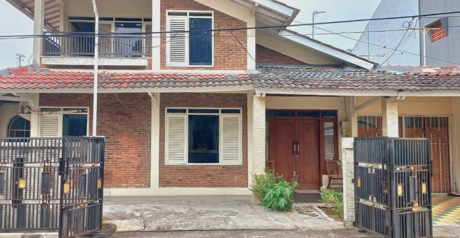 Dijual Rumah Strategis Perumahan Jatibening Dua Pondok Gede Bekasi - 2