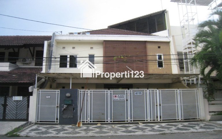 Dijual Rumah Kost Aktif di Dukuh Kupang, Dukuh Pakis, Surabaya. - 1