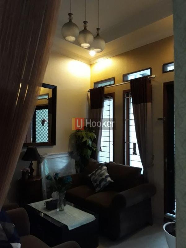 dijual rumah indah dan nyaman harga tejangkau - 11
