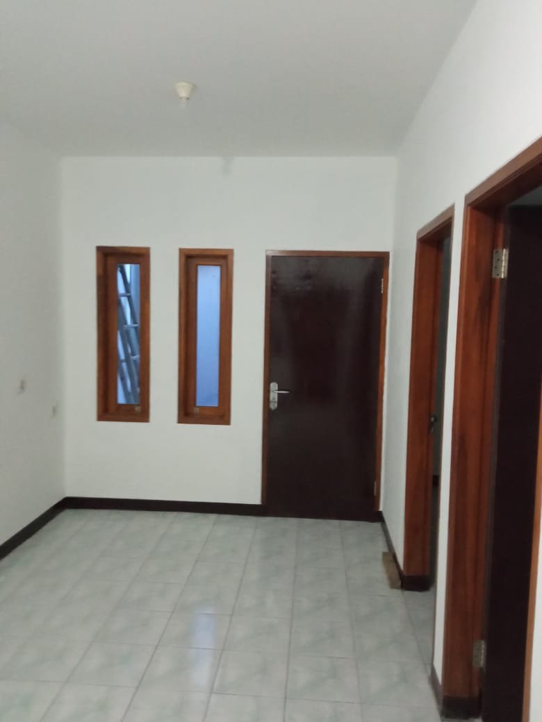 Dijual rumah kontrakan di gatsu maleer bandung dekat TSM, YOGYA, Piksi Ganesha - 4