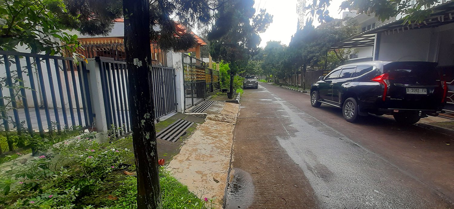 RUMAH MODERN CLASSIC DI ARCAMANIK BANDUNG - 35