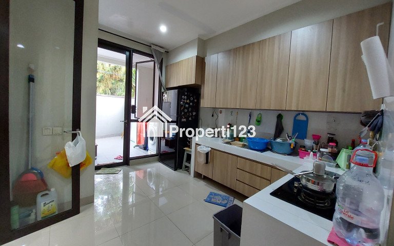 Dijual Rumah 2 lantai siap huni dalam cluster Premier Riviera, Jakarta Timur - 2