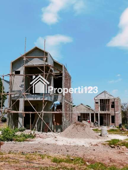Rumah Nyaman dan Asri 2 Lantai Termurah di Serpong Tangsel - 4