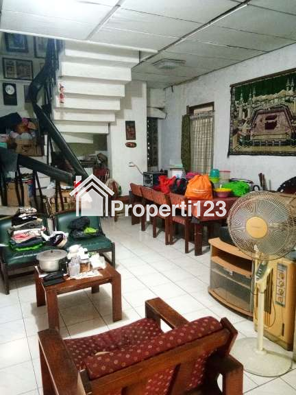 Dijual Rumah Hoek 2 Lantai di Kayu Putih , Jakarta Timur - 2