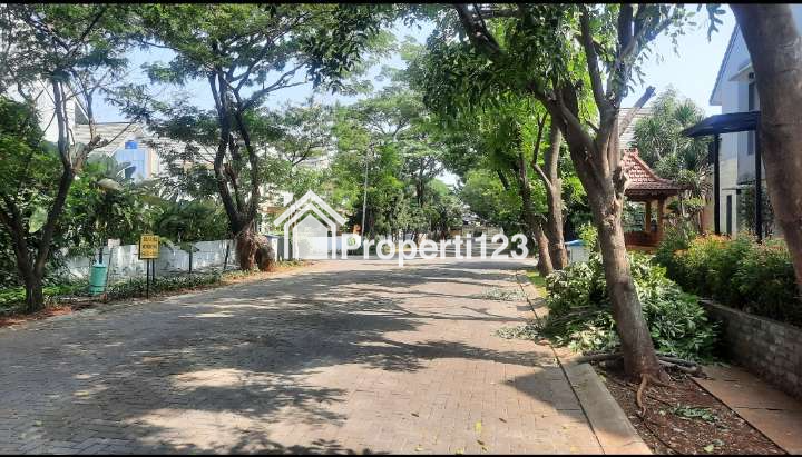 Rumah 2 lantai siap huni renov Premier Riviera, Jakarta Timur - 2