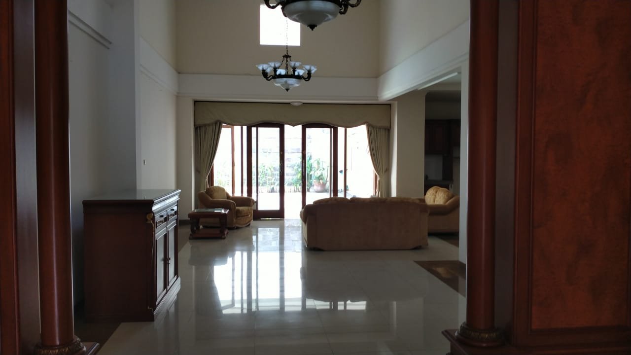 Rumah Mewah Tanah 600 m2  di Kawasan Elit, Pondok Indah Siap Huni  hanya 30 Milyar (nego) - 2