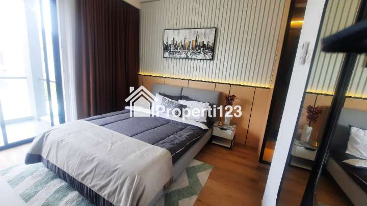 Dijual Rumah Dengan Private Pool Dan Attic Room di Jakarta Timur Unit Terbatas - 2