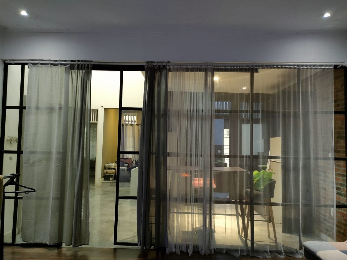 Rumah Futuristic Unik Asri Sejuk - 2