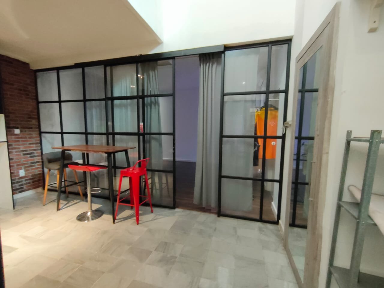 Rumah Futuristic Unik Asri Sejuk - 4