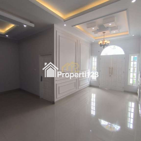 Rumah Cluster Baru Ada Kolam Renang di Kebagusan Jakarta Selatan - 5