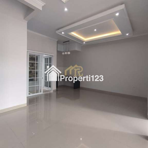 Rumah Cluster Baru Ada Kolam Renang di Kebagusan Jakarta Selatan - 7