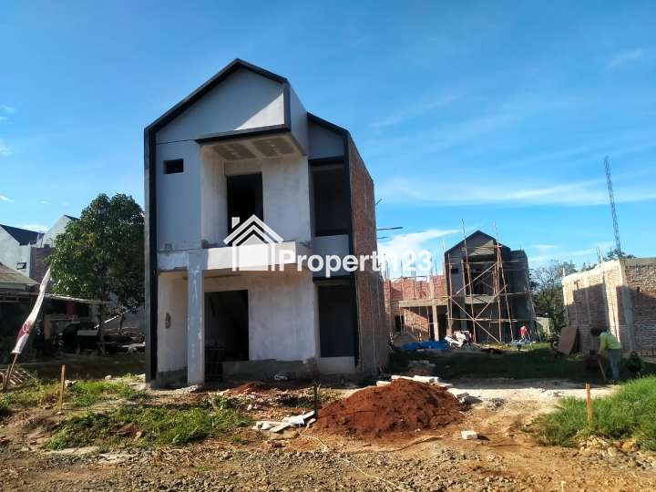 Rumah Murah Dan Baru 2 Lantai Indent  Di Serpong - 2