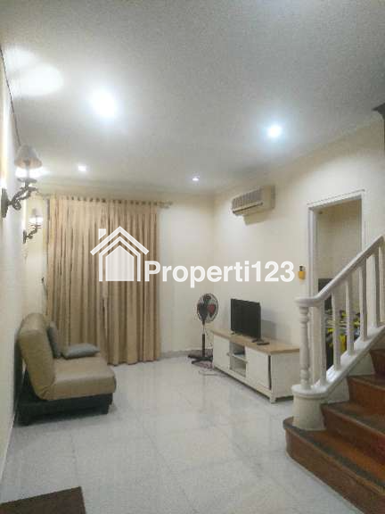 Disewakan rumah type town house di Lippo Karawaci - 1