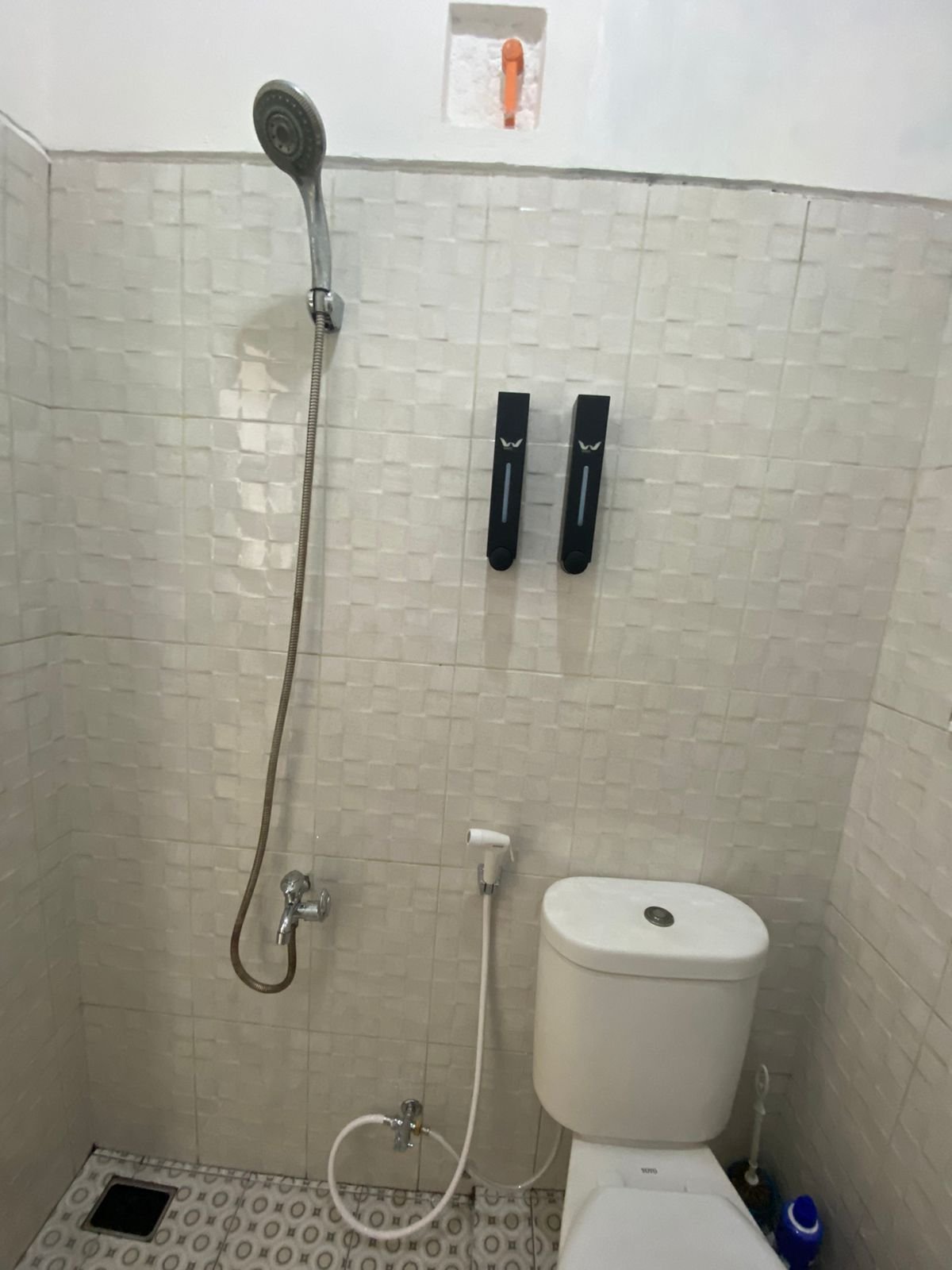 DI JUAL RUMAH TAKEOVER CIMUNING KOTA BEKASI - 12