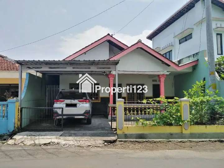 Disewakan Rumah Pinggir Jalan Utama Japunan-Glagah - 1