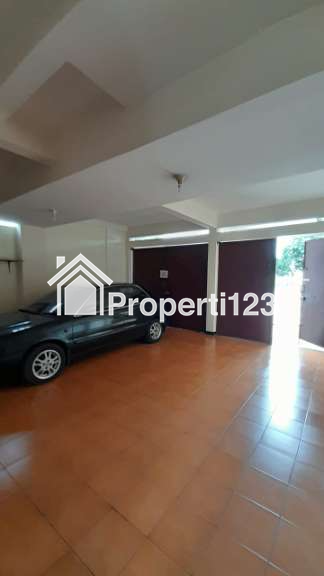 RUMAH DIJUAL PLUS KOSAN 2 LANTAI DEKAT KAMPUS MARANATHA SURYA SUMANTRI BANDUNG JAWA BARAT - 7
