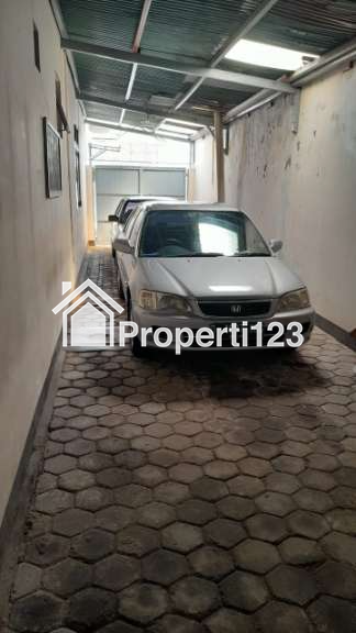 RUMAH DIJUAL PLUS KOSAN 2 LANTAI DEKAT KAMPUS MARANATHA SURYA SUMANTRI BANDUNG JAWA BARAT - 11