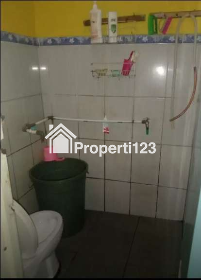 RUMAH DI DEPOK TINGGAL ISI - 3