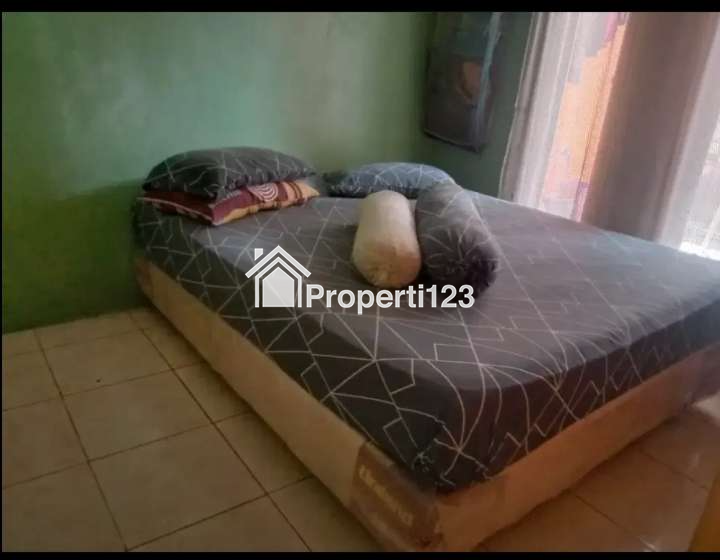 RUMAH DI DEPOK TINGGAL ISI - 2