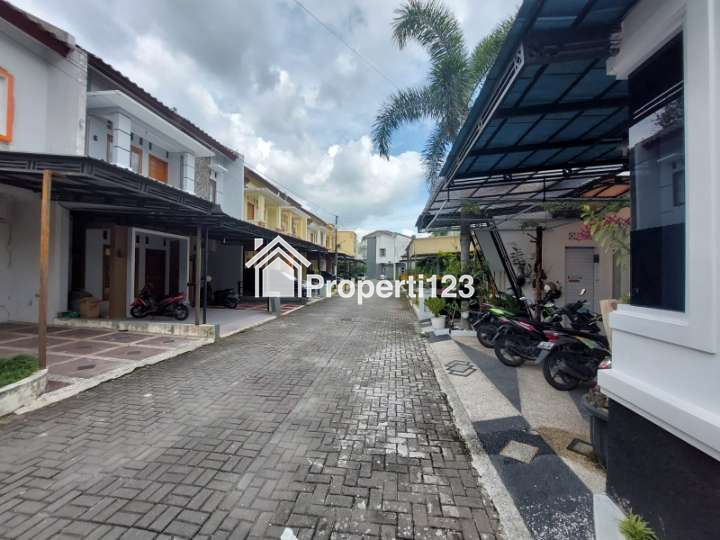 Unit Rumah dengan Kost Exlusive, 100 meter UII, Full Furnished - 4