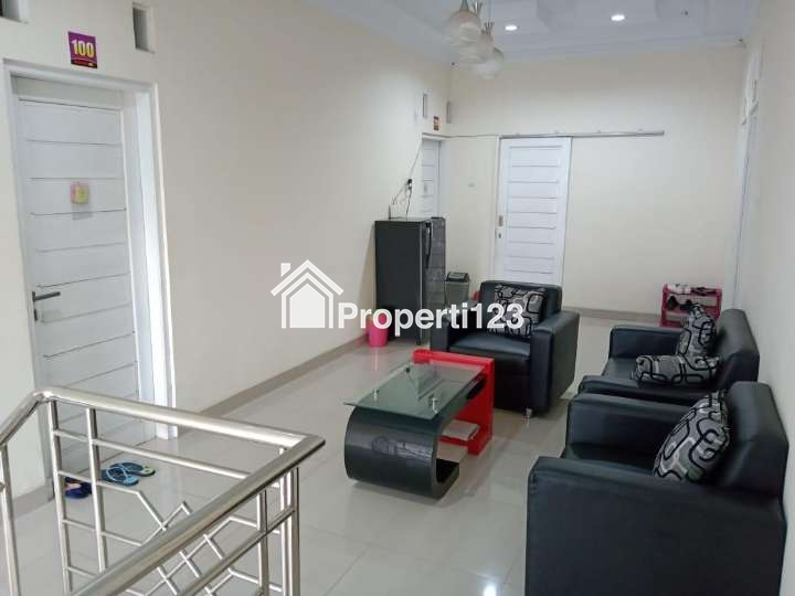 Unit Rumah dengan Kost Exlusive, 100 meter UII, Full Furnished - 3