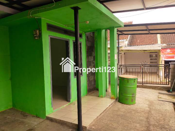 Jual rumah depan masjid - 3
