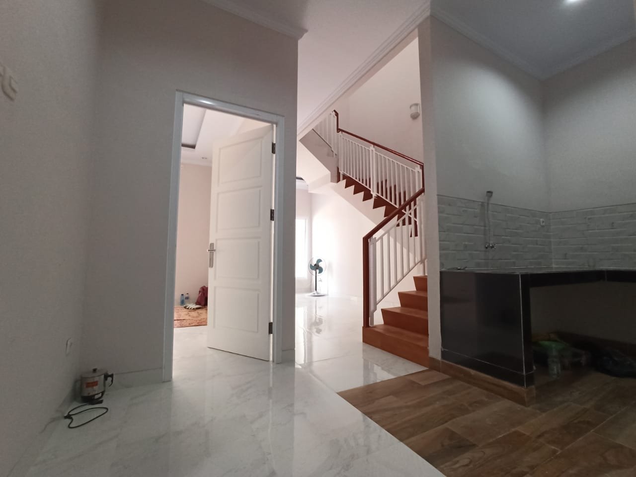 Dijual Rumah Cluster Dekat Stasiun Lenteng Agung Jagakarsa Jakarta Selatan - 3