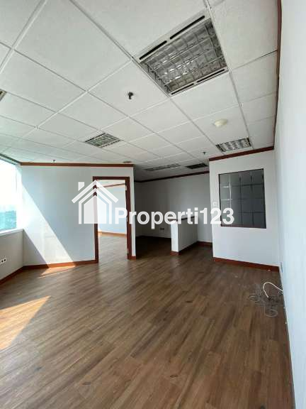Disewakan Office Lantai 5 luas 65m2 di gedung wisma korindo daerah Pancoran Jakarta Selatan - 5